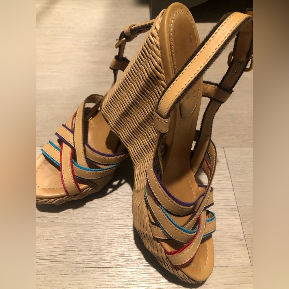 Women’s wedges size 7